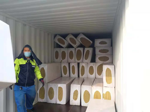 盛世金鼎出口越南巖棉板.jpg